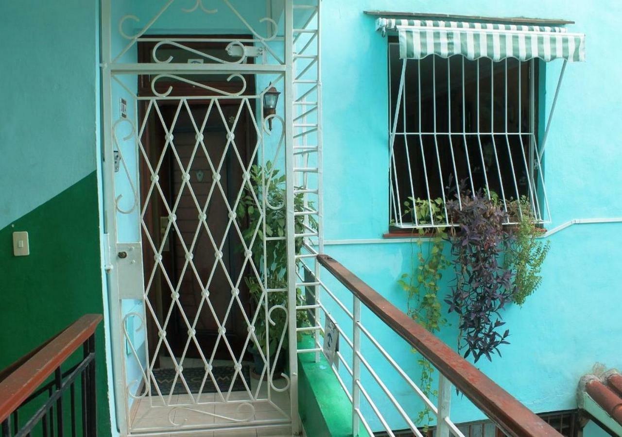 Hostal Yolanda Habana Vieja Havana Buitenkant foto